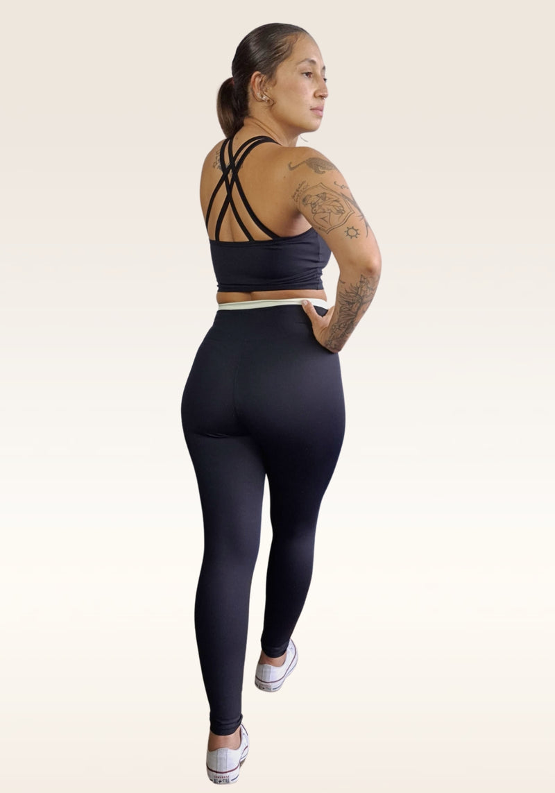Calça Legging Cintura Alta - Preta  (Com Alta Compressão)