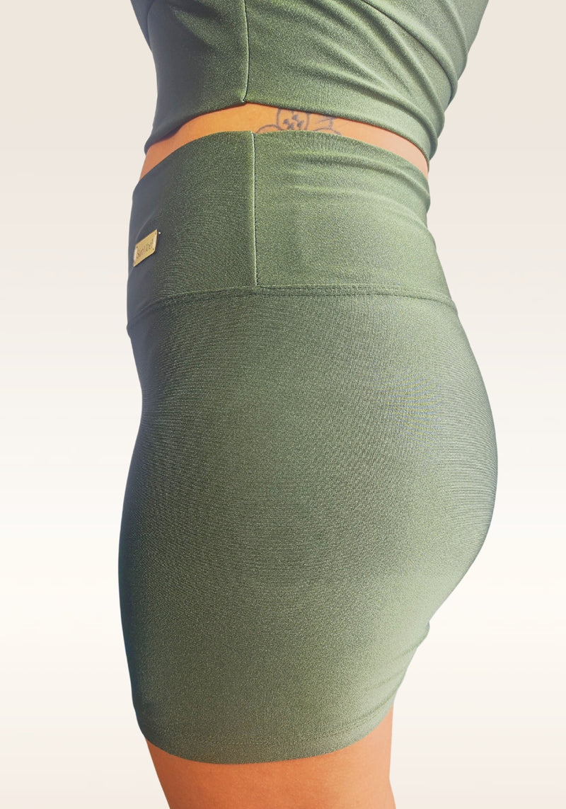 Short Vibe Cintura Alta - Verde Militar