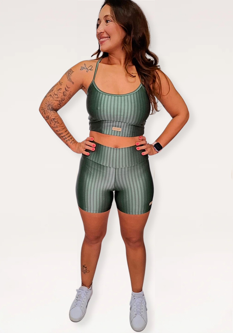 Shorts Vibe Verde Cintura Alta 3D