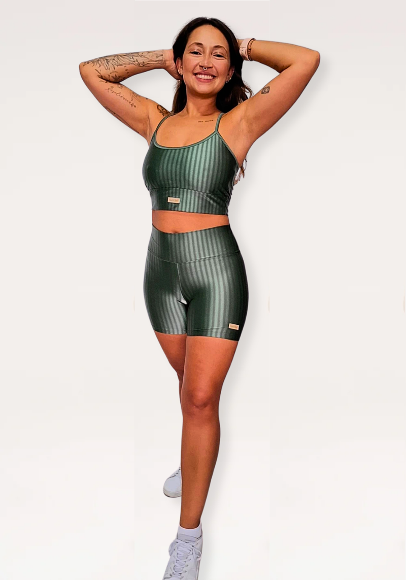 Shorts Vibe Verde Cintura Alta 3D